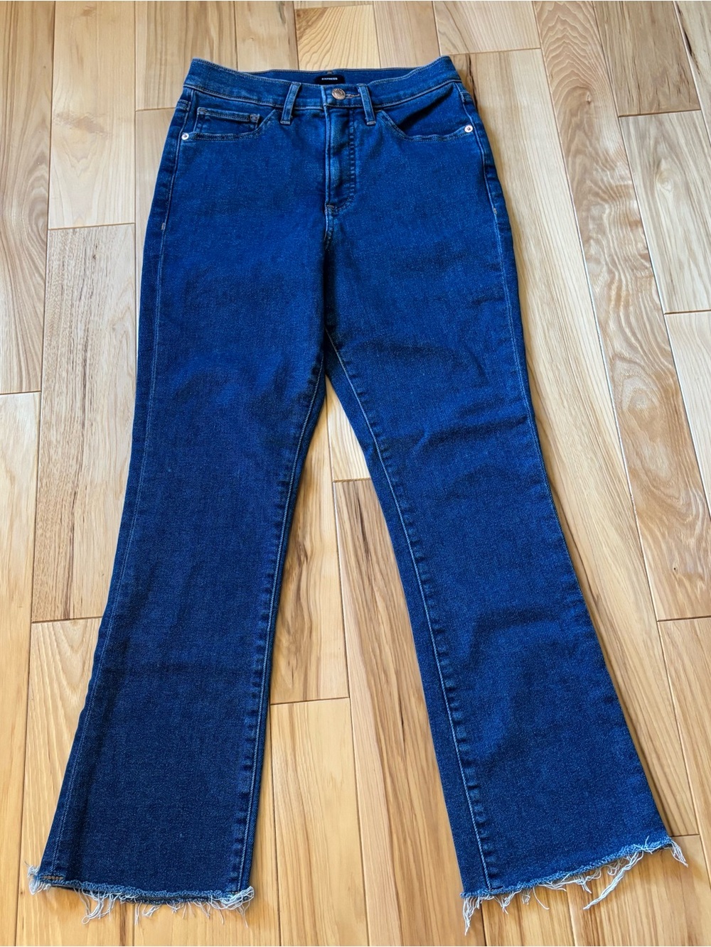 Express Cropped Flare High Rise Hyper Stretch Jeans Size 6R
